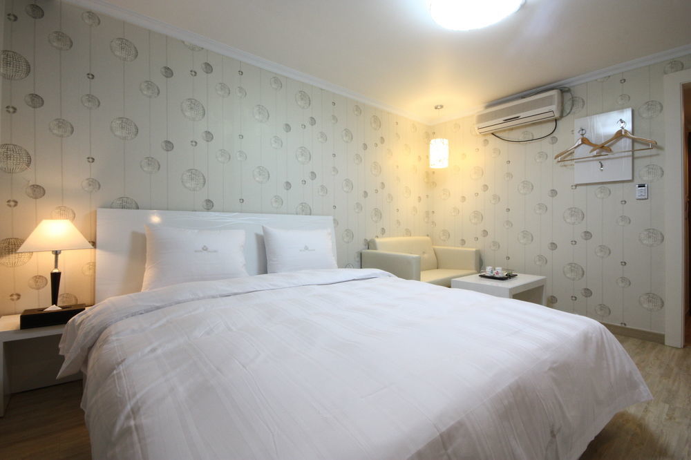 Gallery Tourist Hotel Cheongju Exterior foto